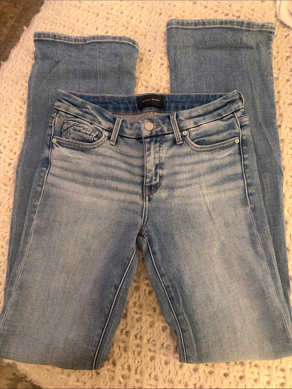 Buckle jeans